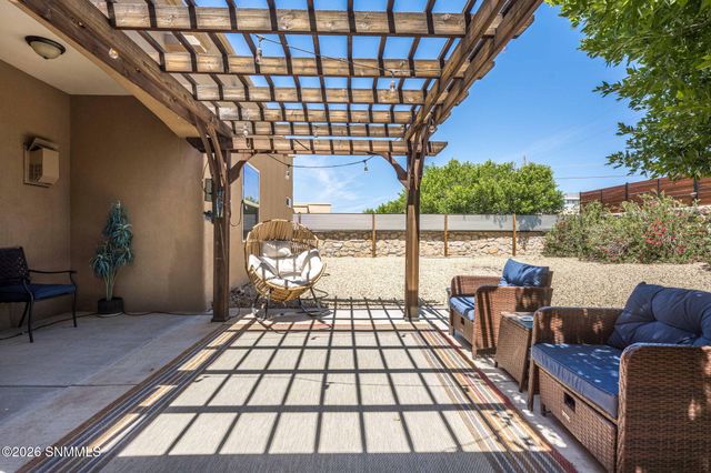 4026 Bravia Dove Loop, Las Cruces, NM 88001