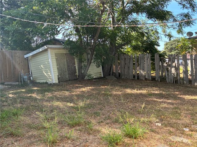 4234 Dakin Pl, Corpus Christi, TX 78411