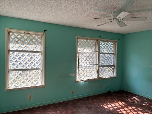 4234 Dakin Pl, Corpus Christi, TX 78411