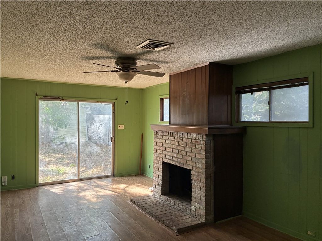 4234 Dakin Pl, Corpus Christi, TX 78411 — photo 3