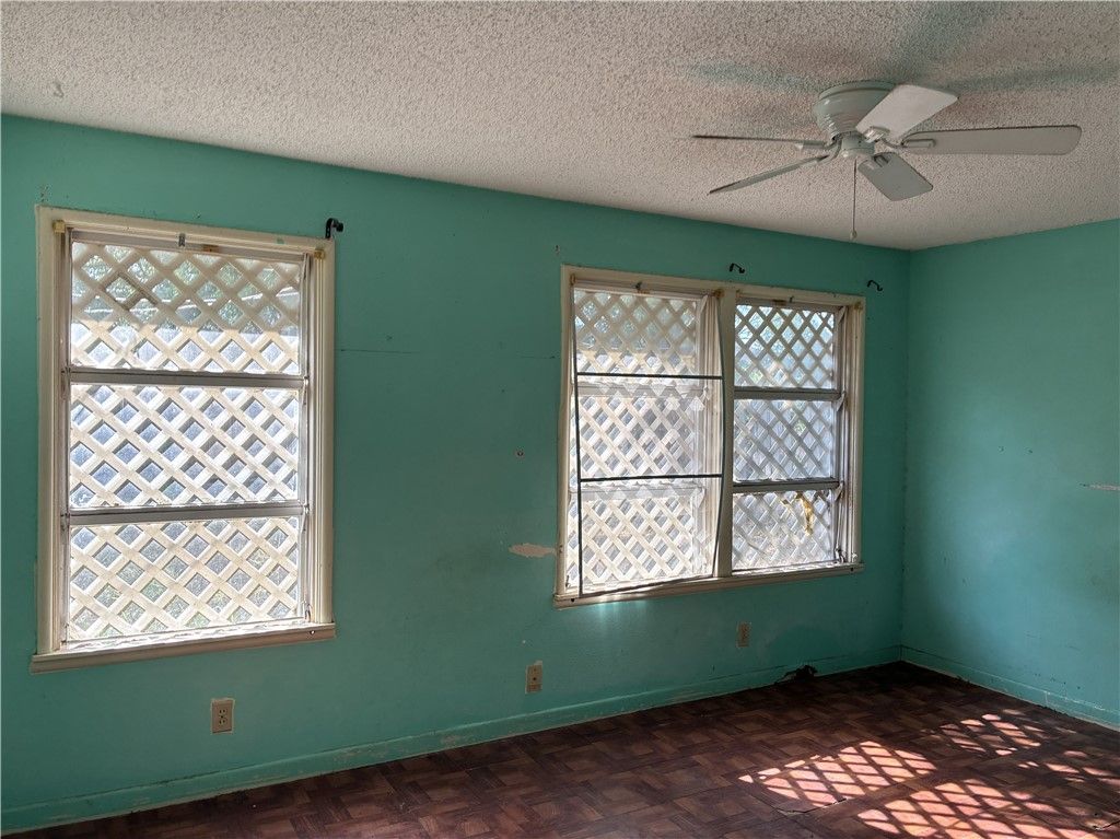 4234 Dakin Pl, Corpus Christi, TX 78411 — photo 5