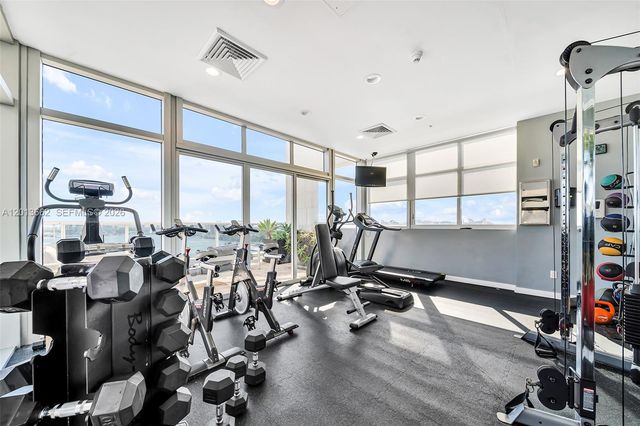 7929 West Dr 1501, North Bay Village, FL 33141