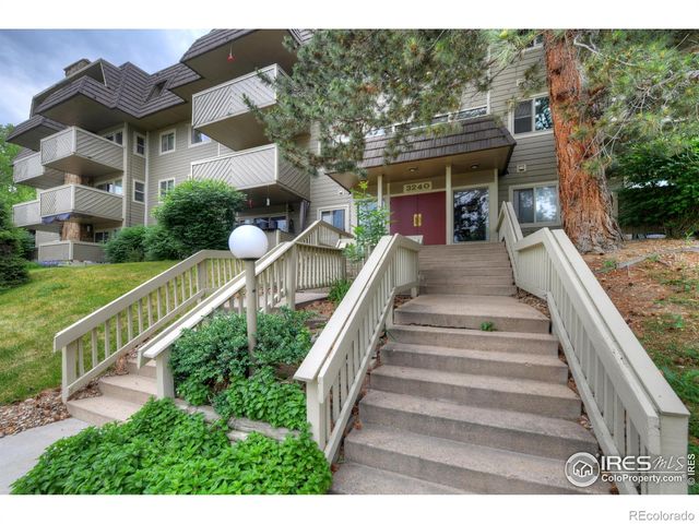 3240 Iris Avenue 201, Boulder, CO 80301