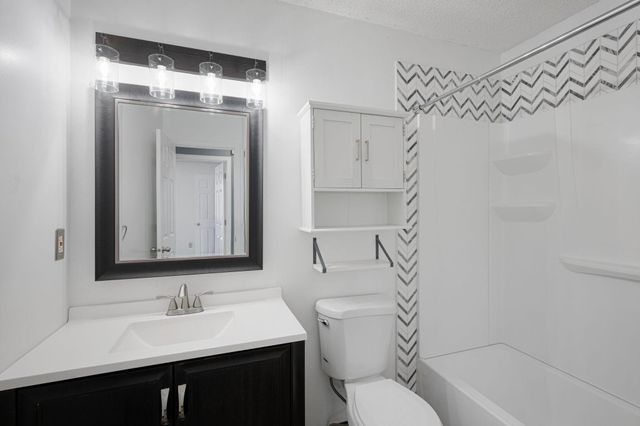 6608 83 Circle N, Brooklyn Park, MN 55445