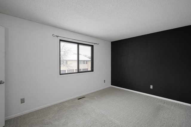 6608 83 Circle N, Brooklyn Park, MN 55445