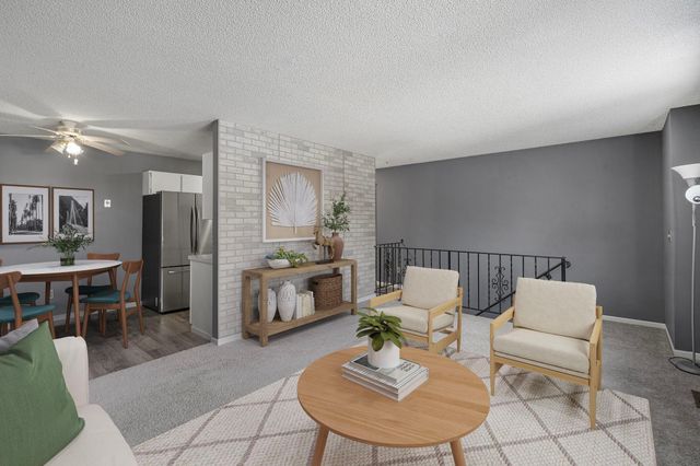 6608 83 Circle N, Brooklyn Park, MN 55445