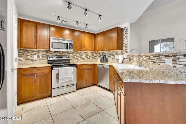 1920 E BELL Road 1061, Phoenix, AZ 85022