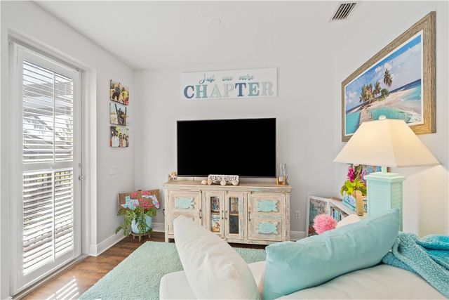 1920 Grey Falcon Circle SW, Vero Beach, FL 32962