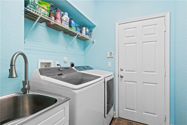 1920 Grey Falcon Circle SW, Vero Beach, FL 32962