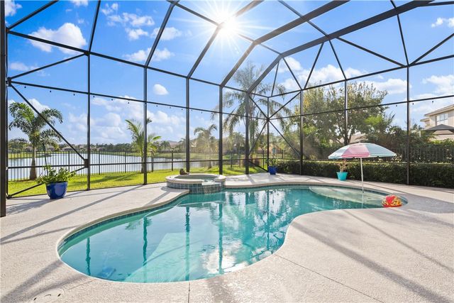 1920 Grey Falcon Circle SW, Vero Beach, FL 32962