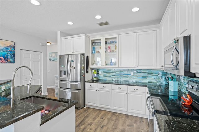 1920 Grey Falcon Circle SW, Vero Beach, FL 32962