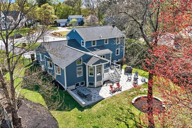 30 Winslow St, Concord, MA 01742