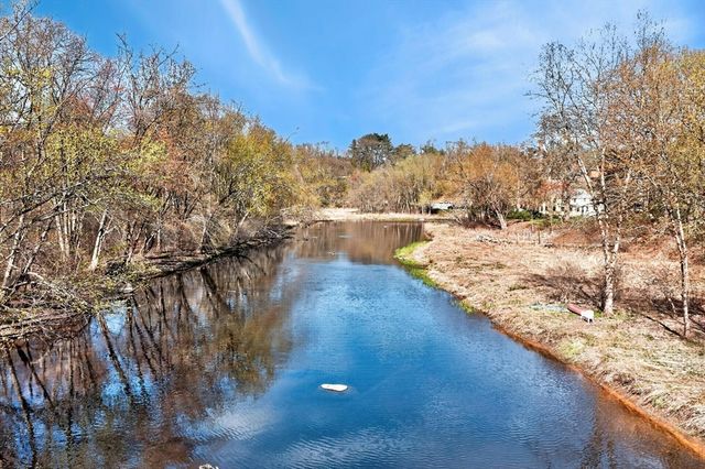 30 Winslow St, Concord, MA 01742