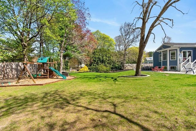 30 Winslow St, Concord, MA 01742