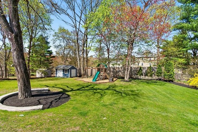 30 Winslow St, Concord, MA 01742
