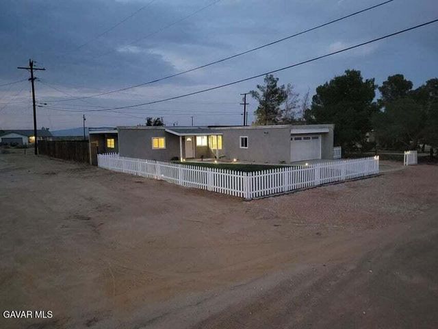 8313 Quezon Avenue, California City, CA 93505