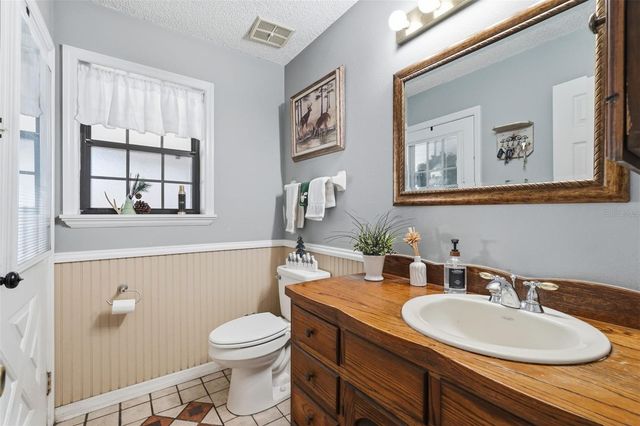 2911 WALKER ROAD, Lakeland, FL 33810