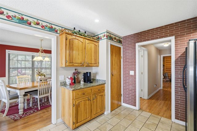 2911 WALKER ROAD, Lakeland, FL 33810