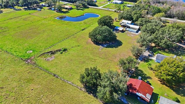2911 WALKER ROAD, Lakeland, FL 33810