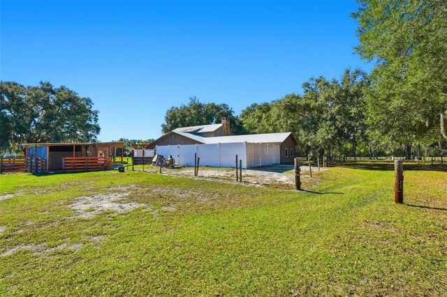 2911 WALKER ROAD, Lakeland, FL 33810