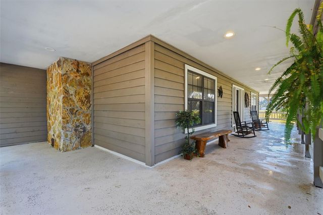 2911 WALKER ROAD, Lakeland, FL 33810