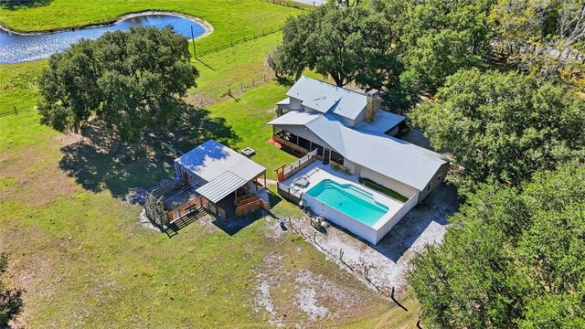 2911 WALKER ROAD, Lakeland, FL 33810