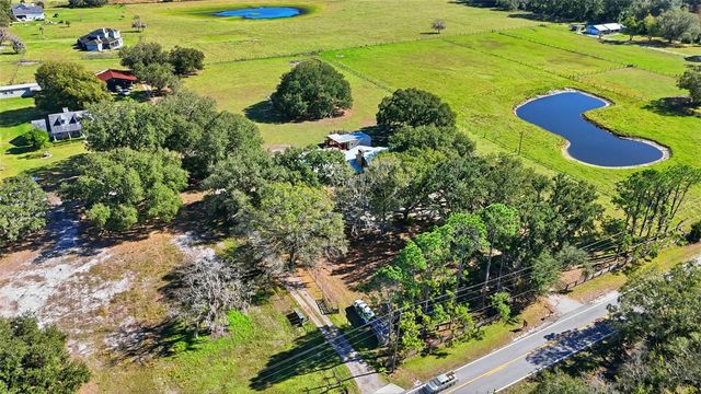 2911 WALKER ROAD, Lakeland, FL 33810