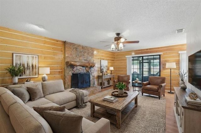 2911 WALKER ROAD, Lakeland, FL 33810