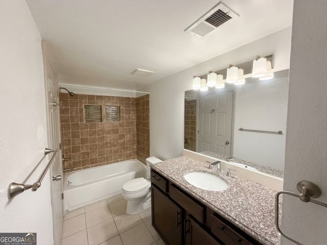 212 Seasons Parkway, Norcross, GA 30093