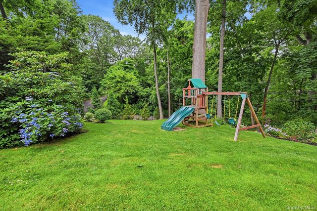 39 E Neck Road, Huntington, NY 11743