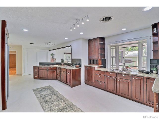 1932 21st Ave Ct, Greeley, CO 80631