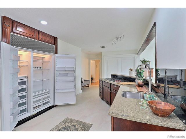 1932 21st Ave Ct, Greeley, CO 80631