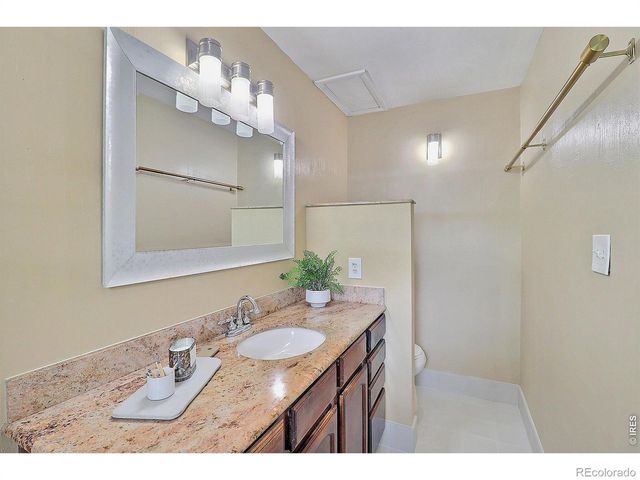 1932 21st Ave Ct, Greeley, CO 80631