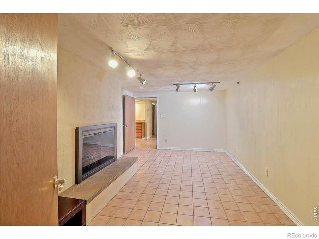 1932 21st Ave Ct, Greeley, CO 80631