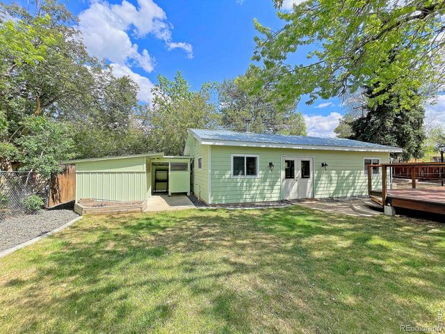 1932 21st Ave Ct, Greeley, CO 80631
