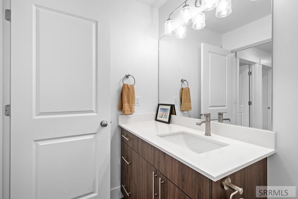 Image 22 of property listing at 651 S 2400 W # 14102, Rexburg, ID 83440