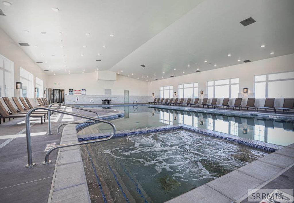 Image 30 of property listing at 651 S 2400 W # 14102, Rexburg, ID 83440