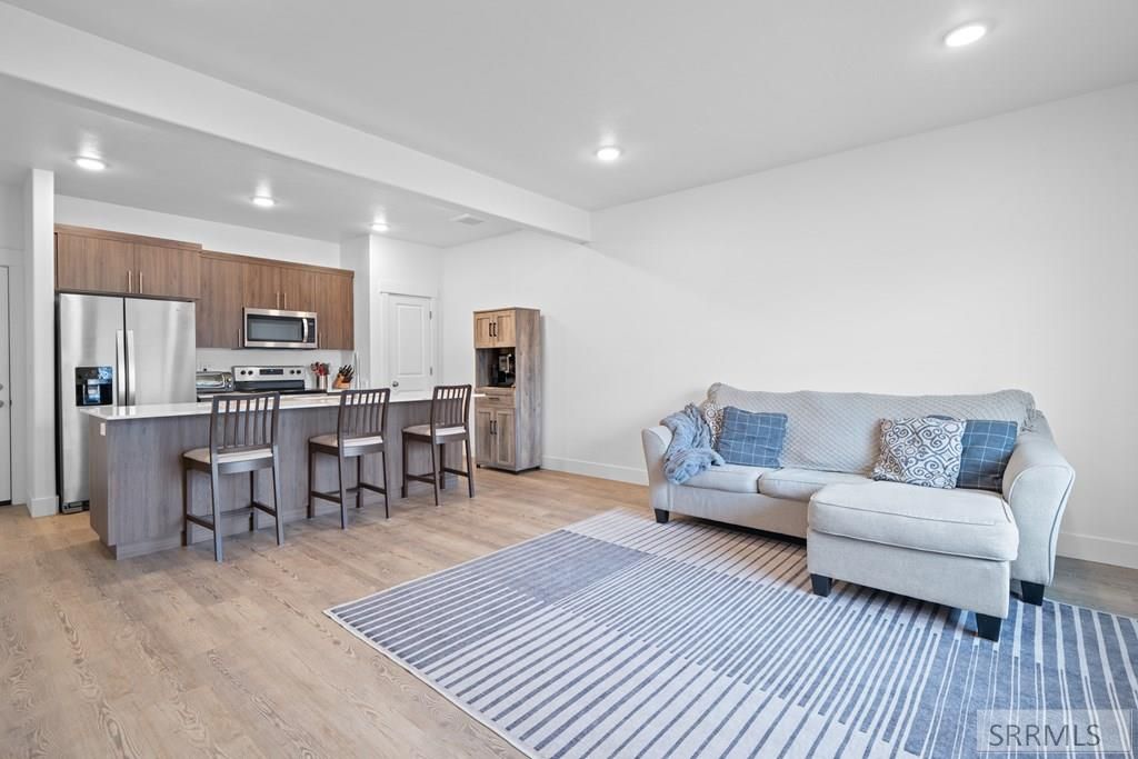 Image 4 of property listing at 651 S 2400 W # 14102, Rexburg, ID 83440