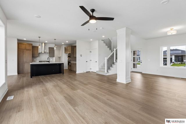 10911 N 161 Avenue, Bennington, NE 68007