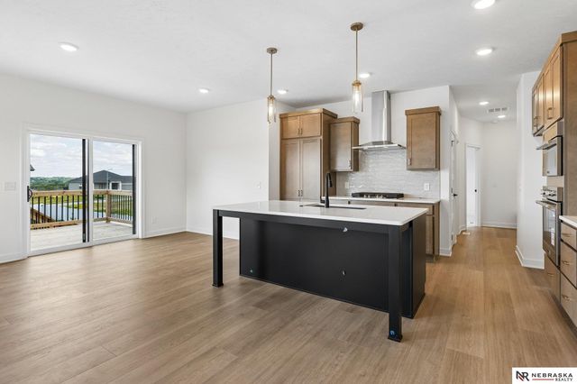 10911 N 161 Avenue, Bennington, NE 68007