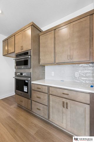 10911 N 161 Avenue, Bennington, NE 68007