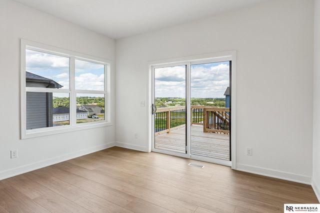 10911 N 161 Avenue, Bennington, NE 68007