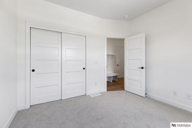 10911 N 161 Avenue, Bennington, NE 68007