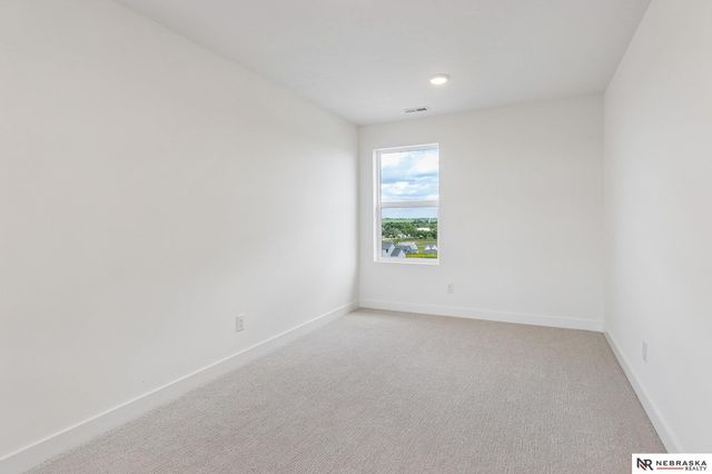 10911 N 161 Avenue, Bennington, NE 68007