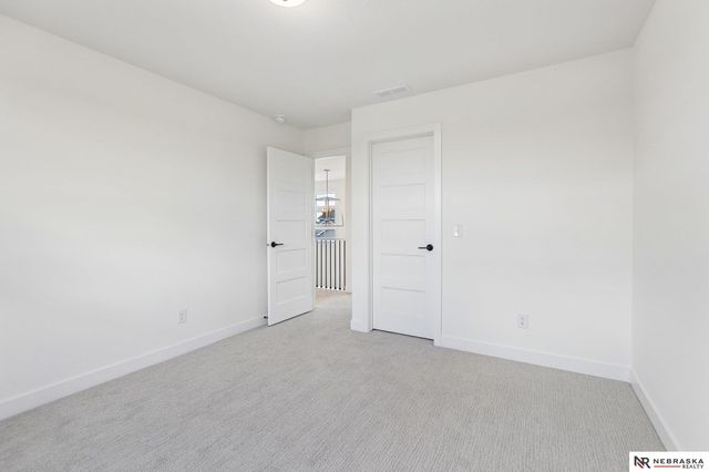 10911 N 161 Avenue, Bennington, NE 68007