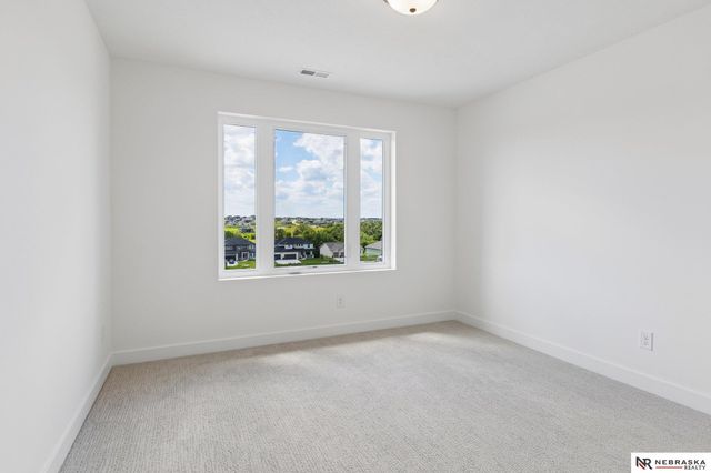 10911 N 161 Avenue, Bennington, NE 68007