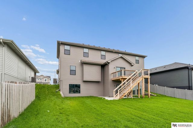10911 N 161 Avenue, Bennington, NE 68007