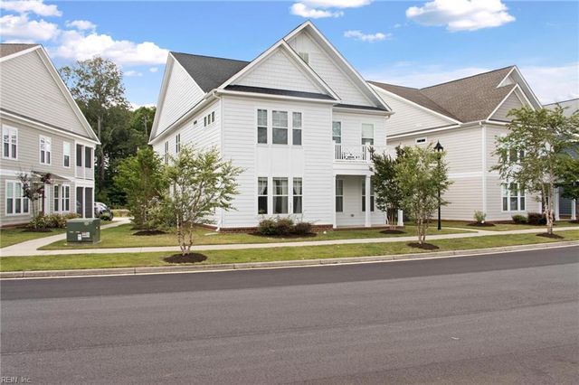 125 Mainsail LOOP, Yorktown, VA 23693