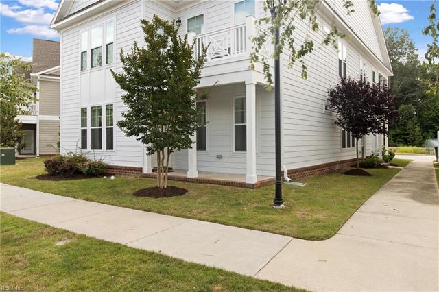 125 Mainsail LOOP, Yorktown, VA 23693