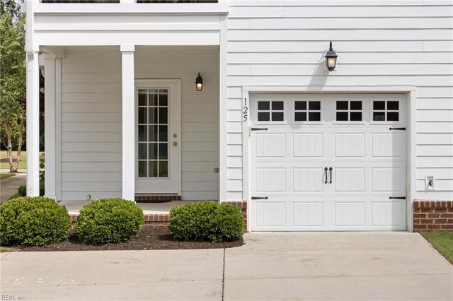 125 Mainsail LOOP, Yorktown, VA 23693